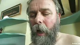 درست است ، بلوند شلو ...