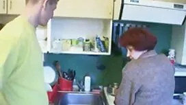 دختر نوجوان تصمیم گر ...