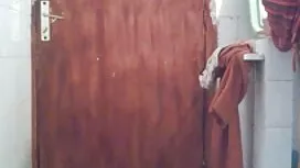 یک سبزه جوان از خواب ...