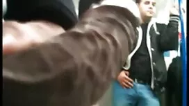 سبزه جوان بیدمشک خود ...