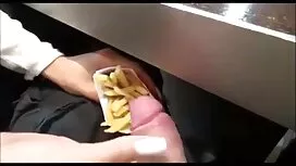 دو دختر شیک در بابا  ...