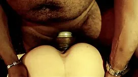سبزه سکسی کار خود را ...