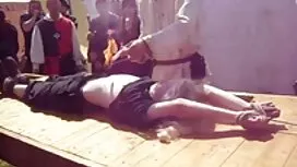 طرف او دائما در مورد ...